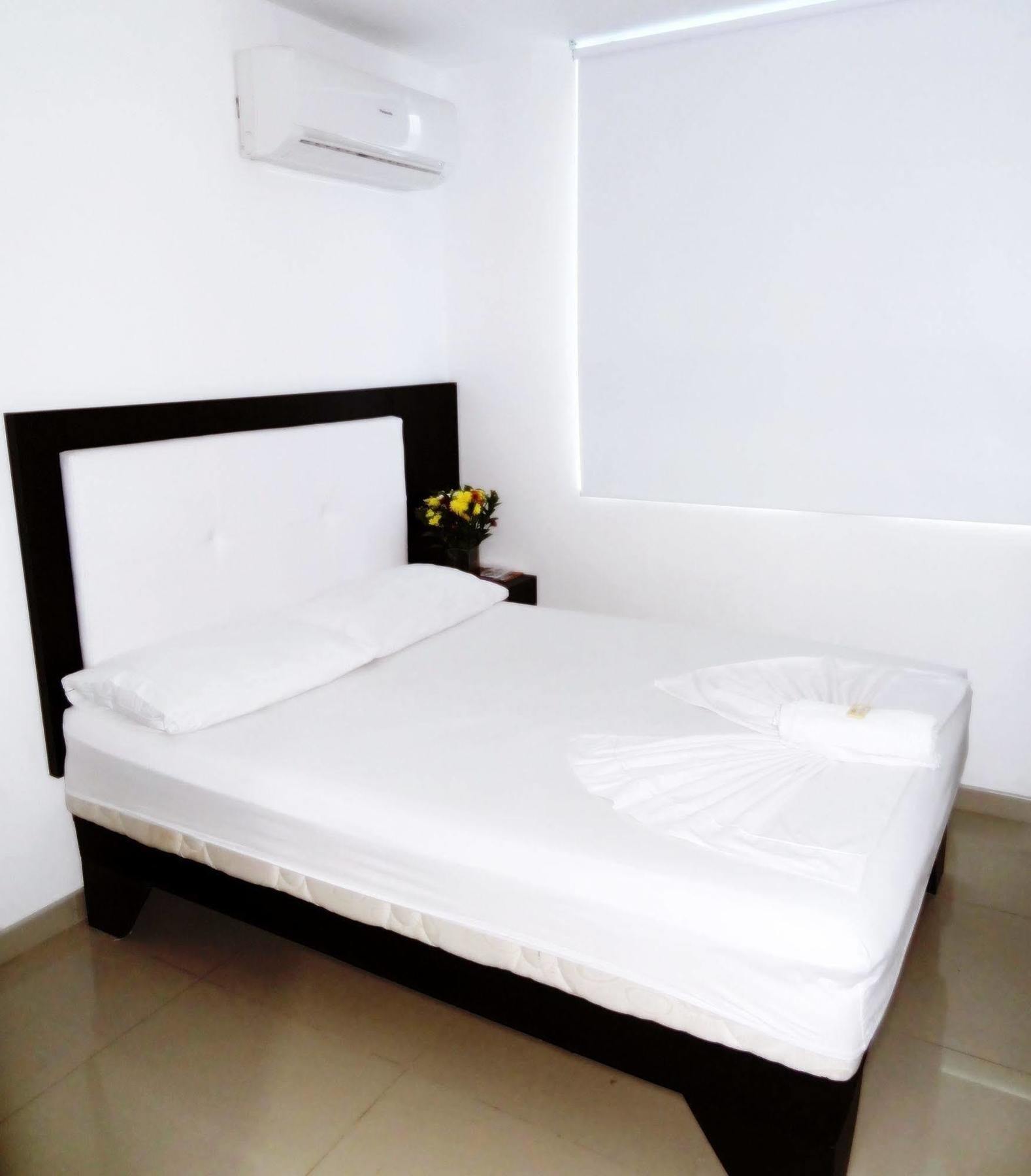 Hotel Azulejo Del Llano Yopal Bagian luar foto