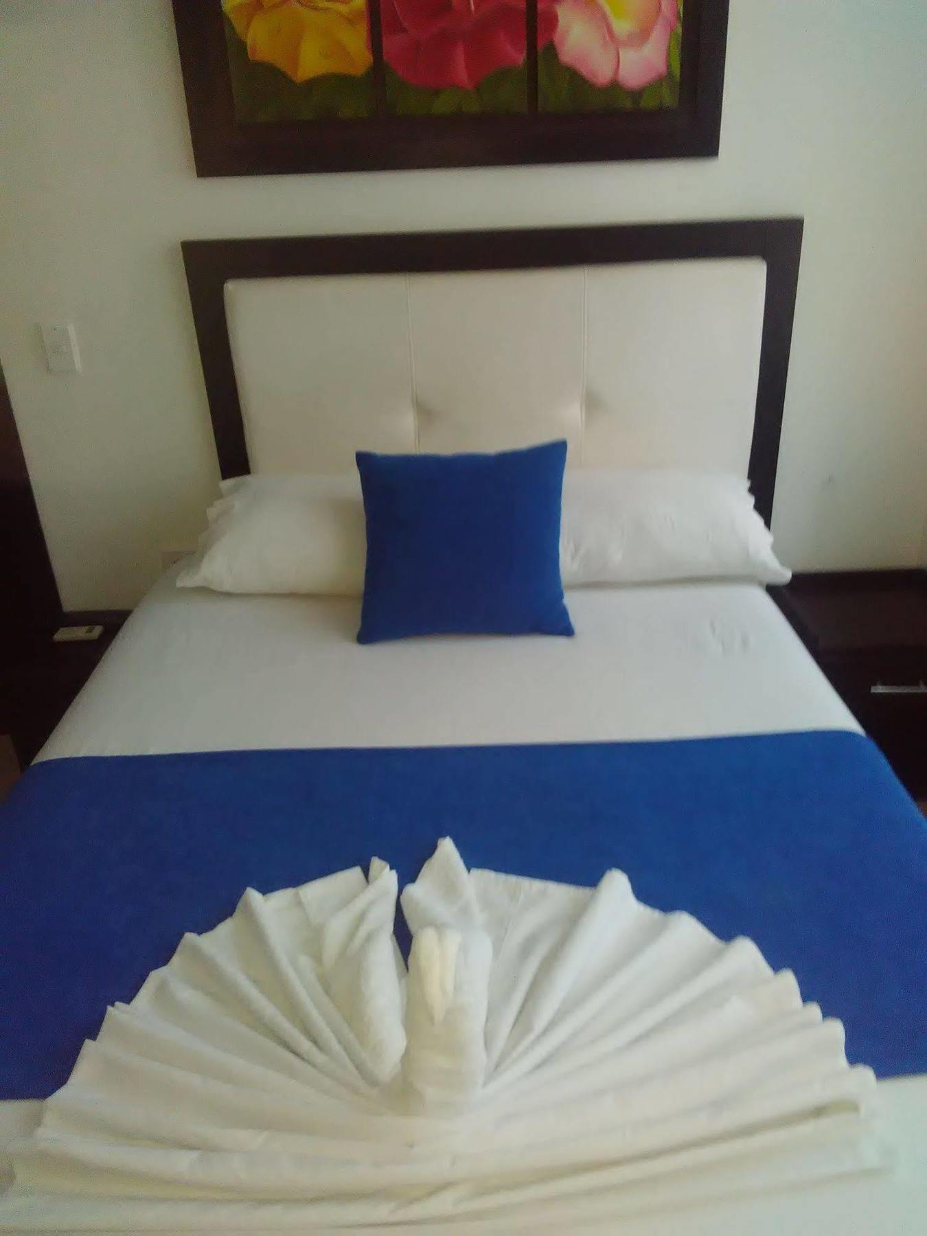 Hotel Azulejo Del Llano Yopal Bagian luar foto